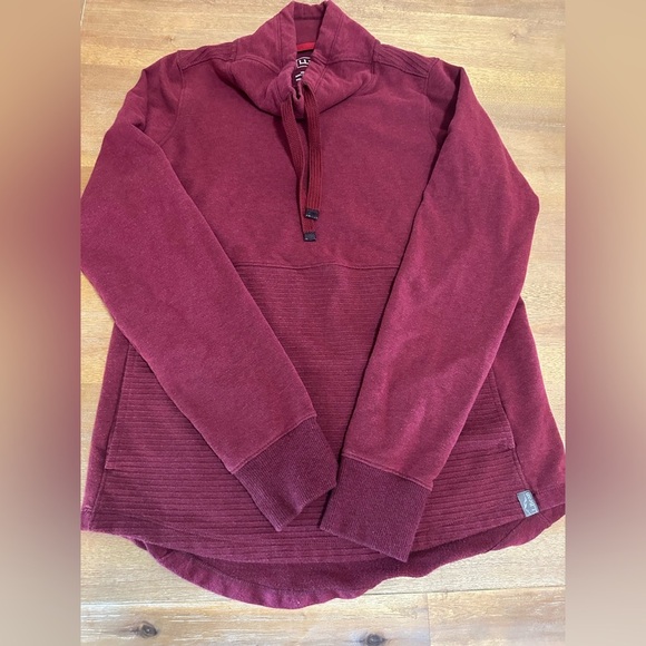 LL Bean Women’s Cranberry Sweatshirt with Fennel Neck Small - Picture 1 of 8